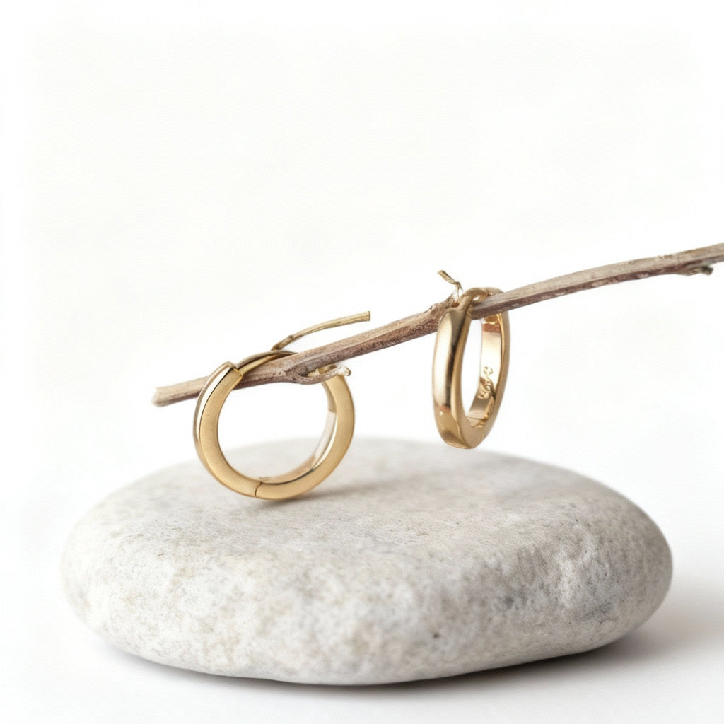 Minimalist Gold- or Silver-Tone Hoop Earrings – Women’s Modern Jewellery